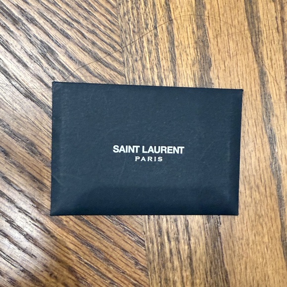 *sold* Saint Laurent Monogram Quilted Leather Chain Wallet- Excellent Condition - Picture 6 of 7